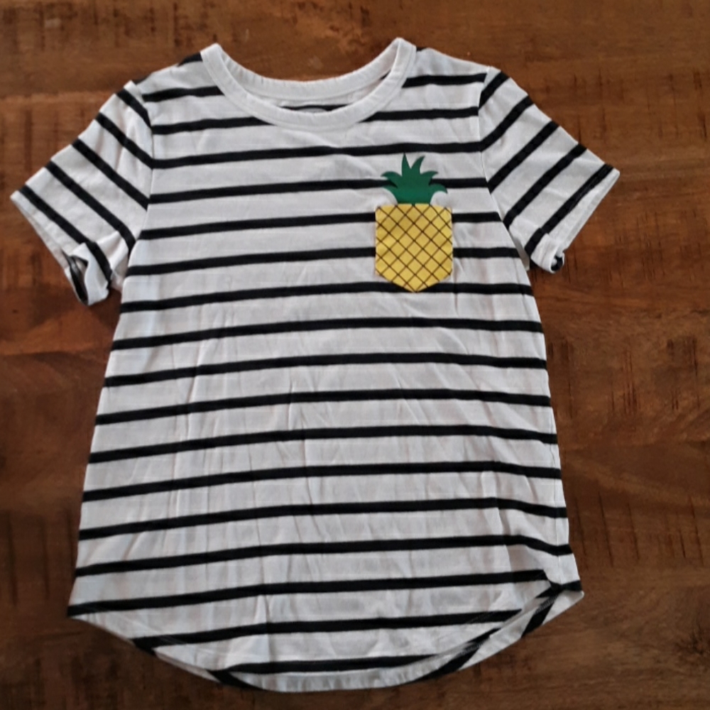 Pineapple tshirt